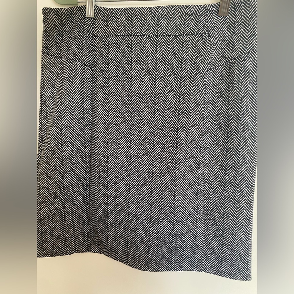 Michael Kors black and white pencil skirt